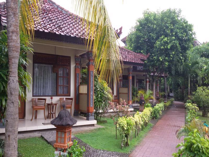Lovina Beach Hotel Pabean Buleleng Esterno foto